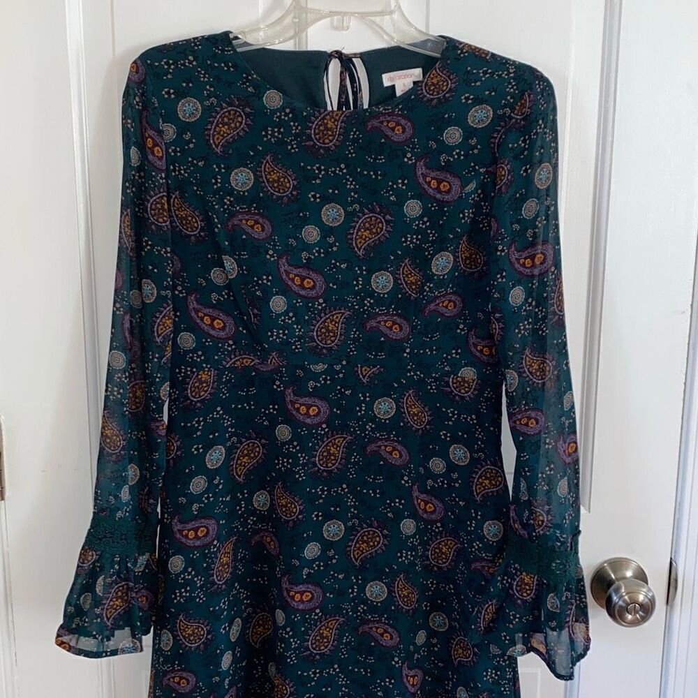 🔥3/$20🔥 Xhiliration long sleeve paisley print dress size S - Picture 2 of 13